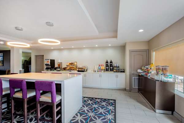  - La Quinta Inn & Suites Mission