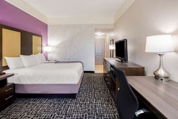  - La Quinta Inn & Suites Mission