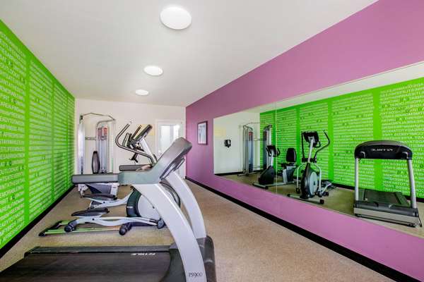 Fitness/ Exercise Room - La Quinta Inn & Suites Mission