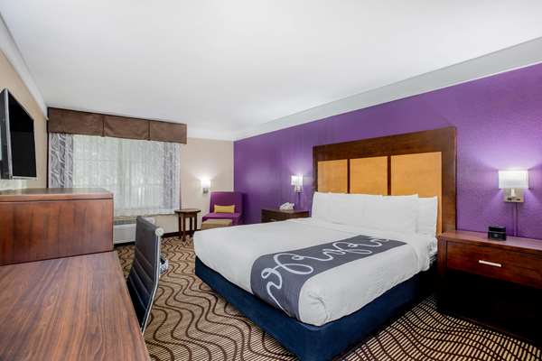  - La Quinta Inn & Suites Hesperia - I-15, Exit 147