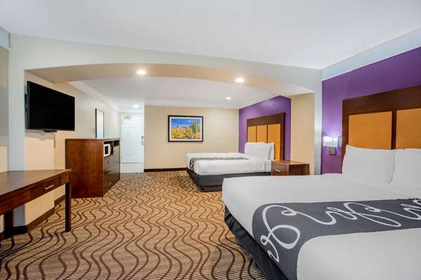  - La Quinta Inn & Suites Hesperia - I-15, Exit 147