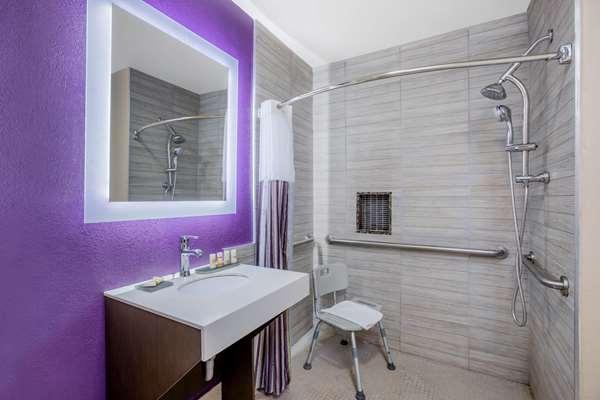  - La Quinta Inn & Suites Hesperia - I-15, Exit 147