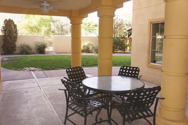 Exterior view - La Quinta Inn & Suites Midtown Albuquerque - I-40, Exit 159A & 159D