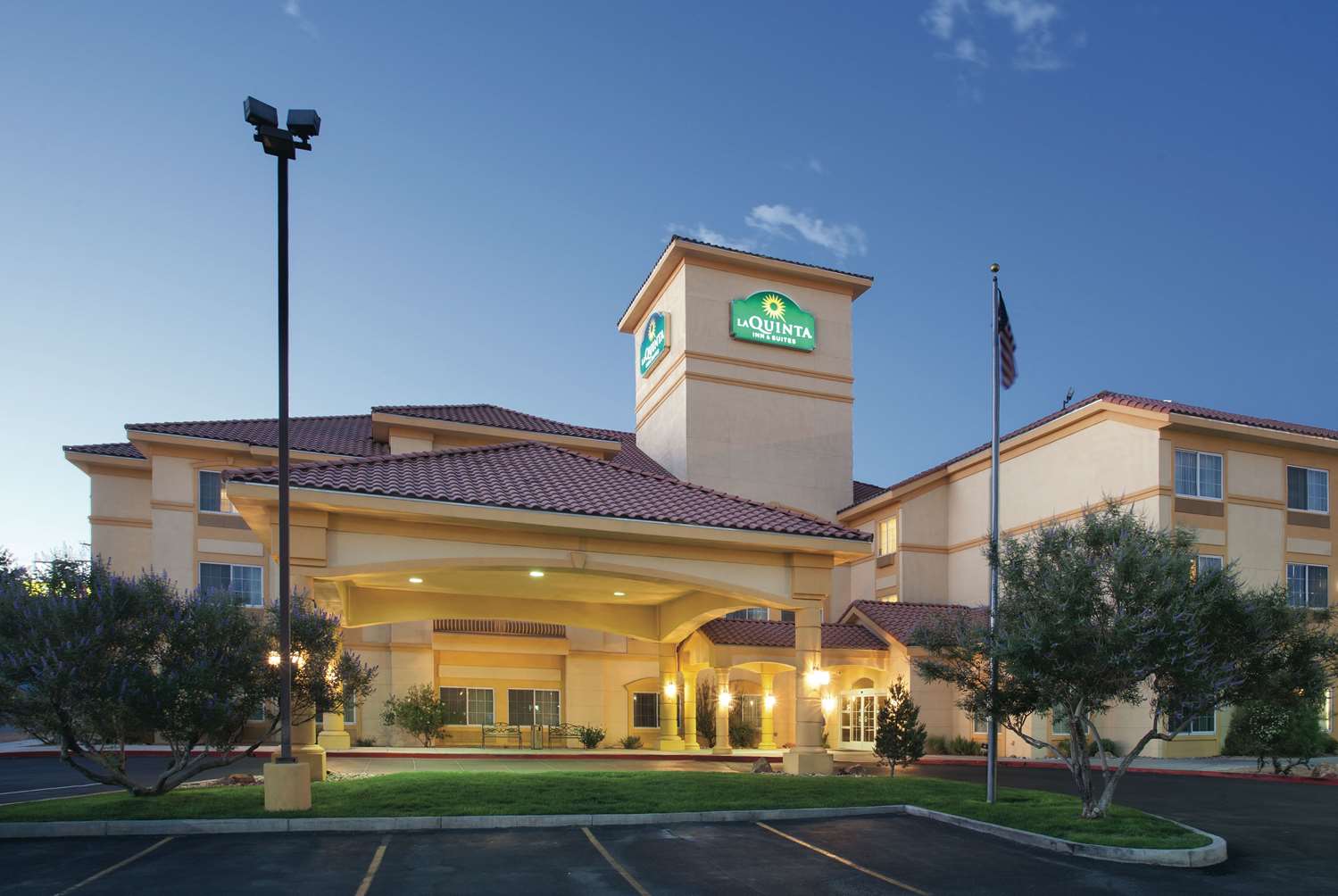 La Quinta Inn & Suites Midtown Albuquerque I40, Exit 159A & 159D, NM