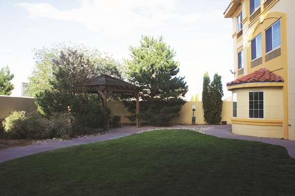 Exterior view - La Quinta Inn & Suites Midtown Albuquerque - I-40, Exit 159A & 159D