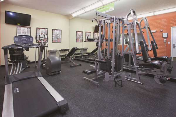 Fitness/ Exercise Room - La Quinta Inn & Suites Midtown Albuquerque - I-40, Exit 159A & 159D