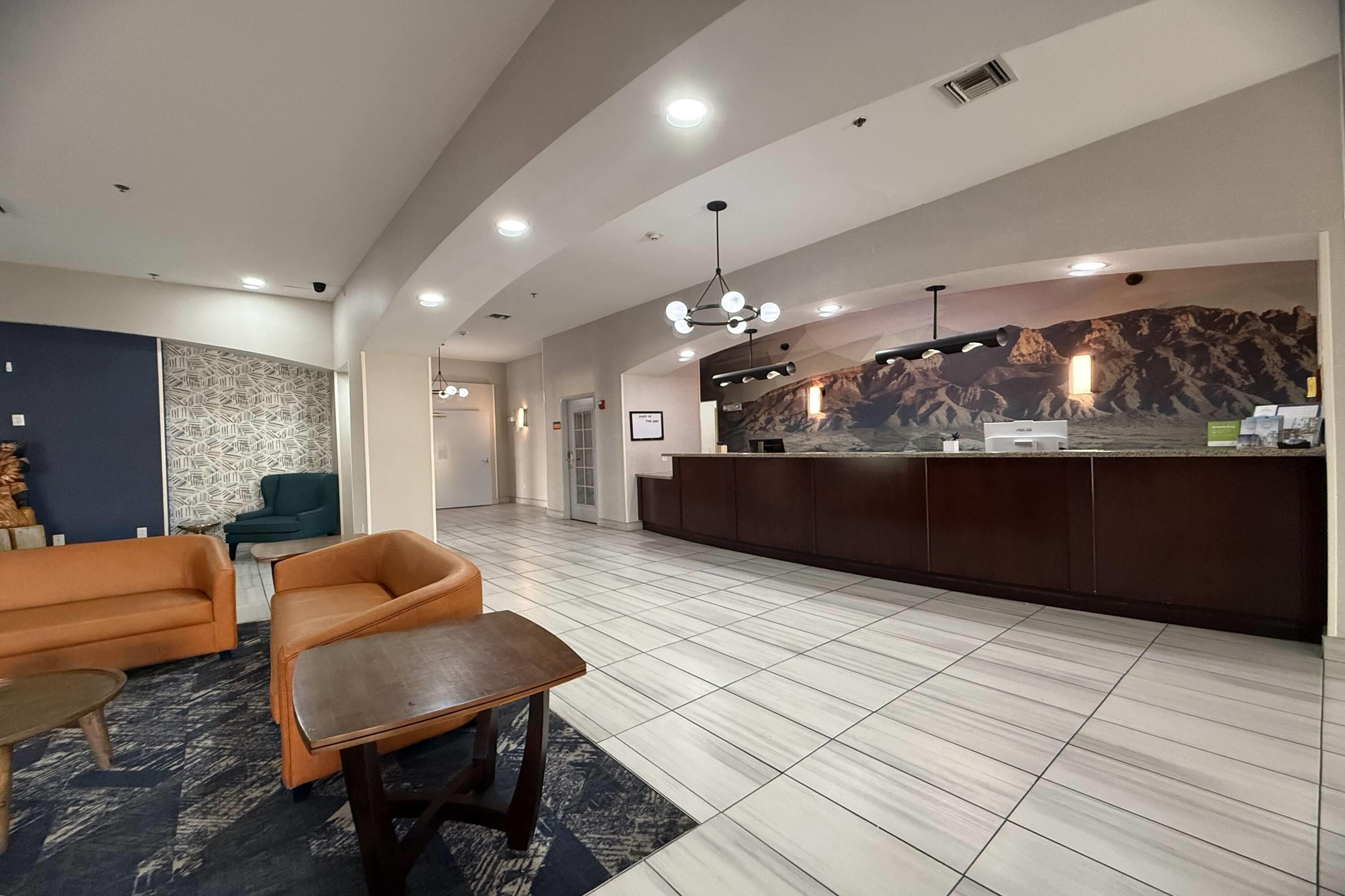 Lobby | La Quinta by Wyndham Albuquerque Midtown