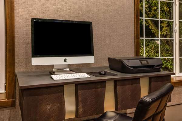 Conference Area - La Quinta Inn & Suites Eugene - I-105, Exit 2