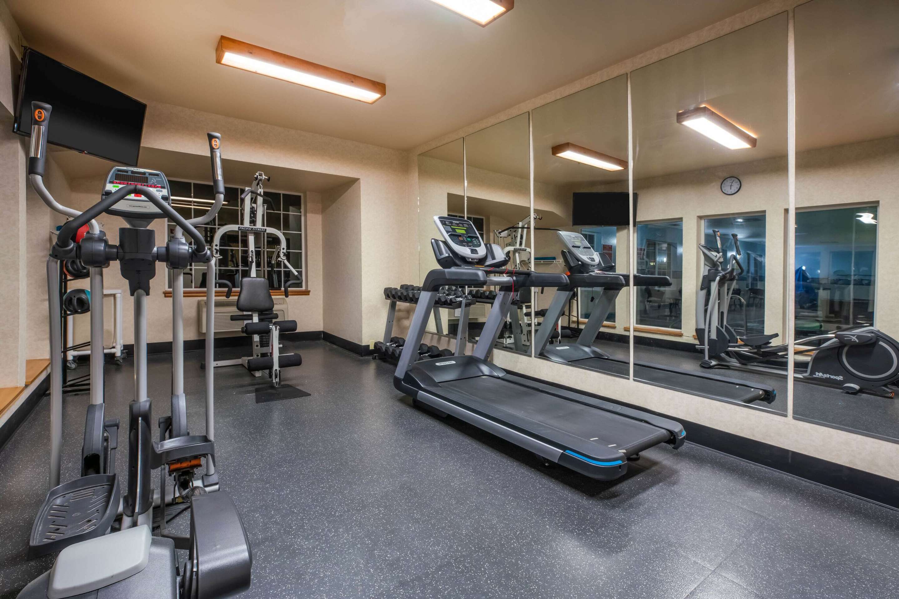 Health club | La Quinta Inn & Suites by Wyndham Eugene