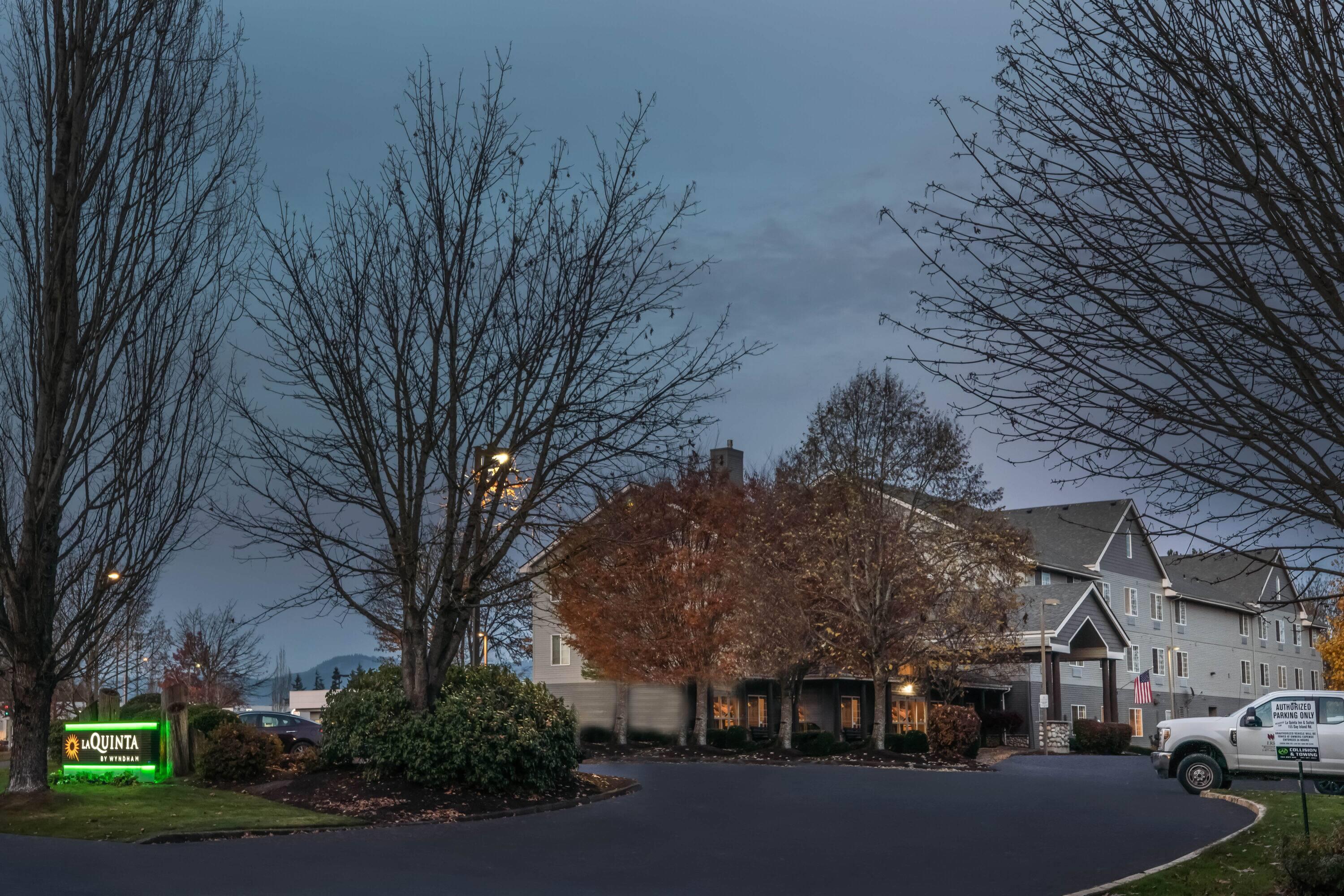 Exterior | La Quinta Inn & Suites by Wyndham Eugene