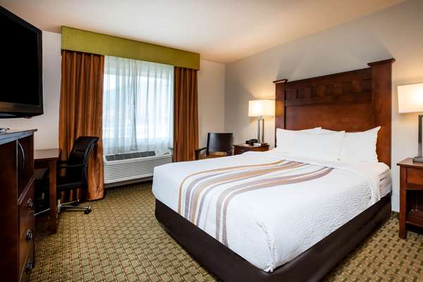  - La Quinta Inn & Suites Grants Pass - I-5, Exit 58