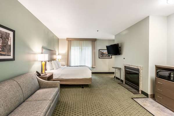  - La Quinta Inn & Suites Newport