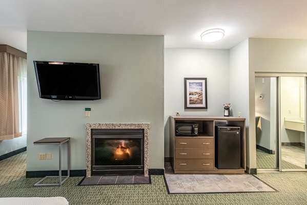  - La Quinta Inn & Suites Newport