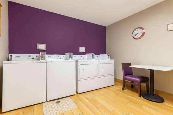 Amenities - La Quinta Inn & Suites Spokane Valley