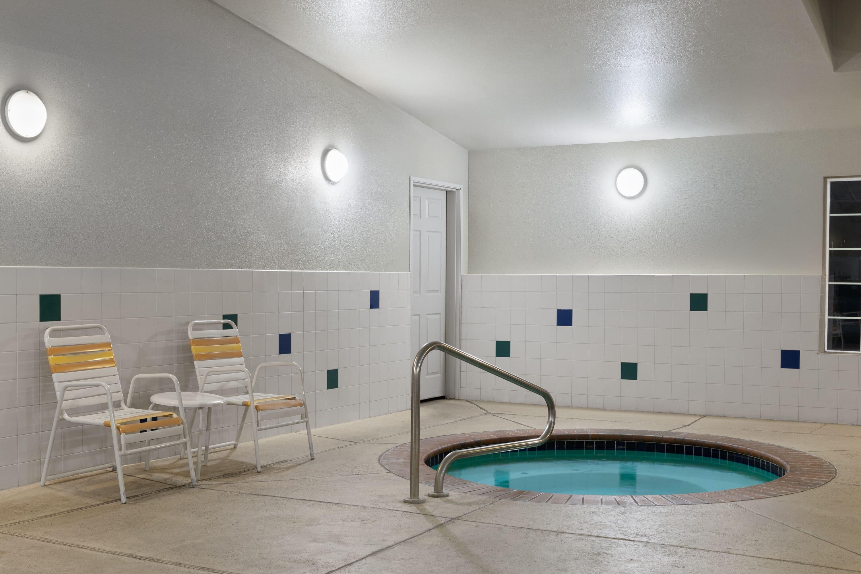 Pool | La Quinta Inn & Suites by Wyndham Spokane Valley