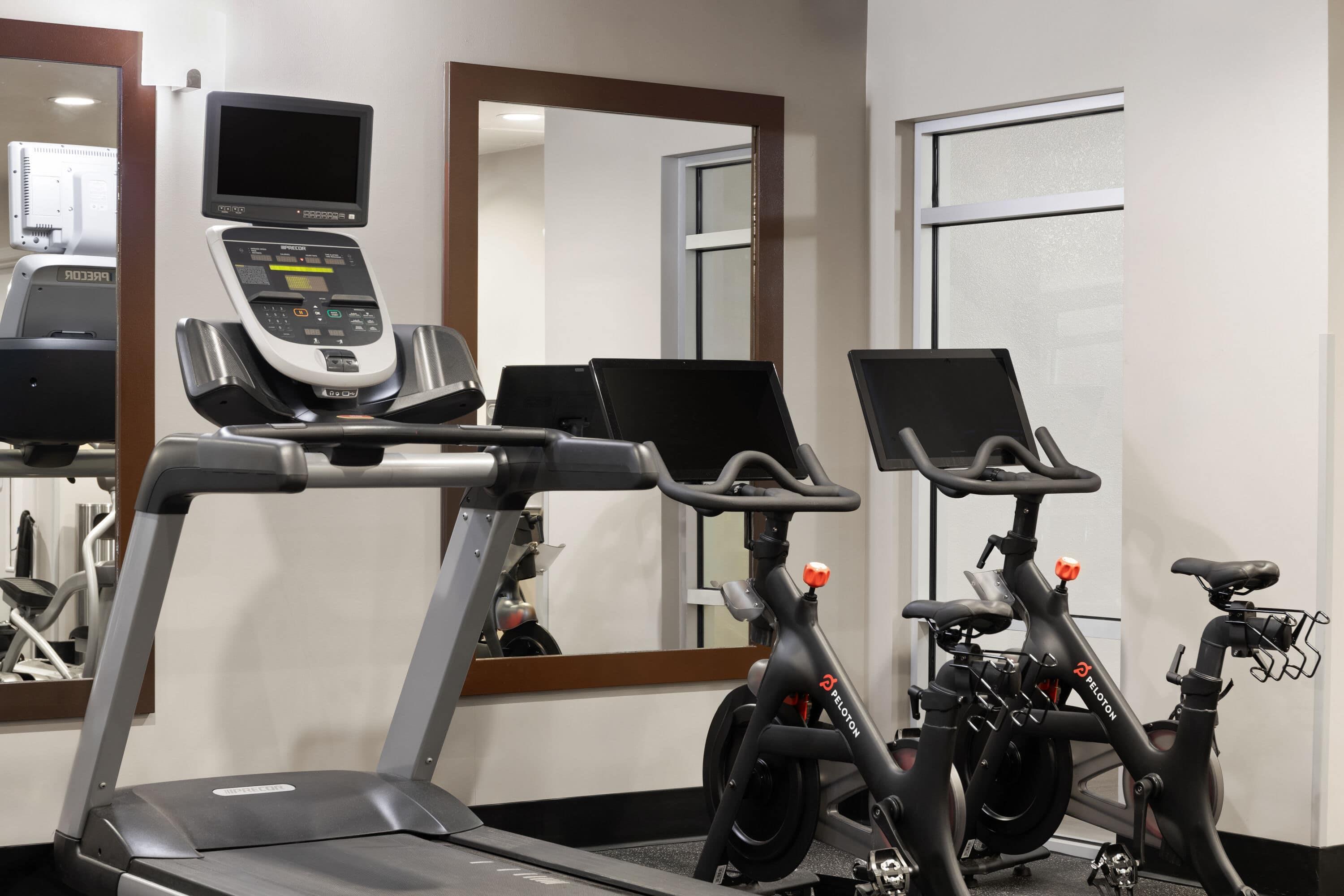 Health club fitness center gym | La Quinta Inn & Suites by Wyndham Spokane Valley
