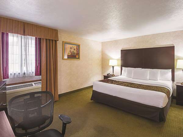  - La Quinta Inn & Suites Woodburn - I-5, Exit 271