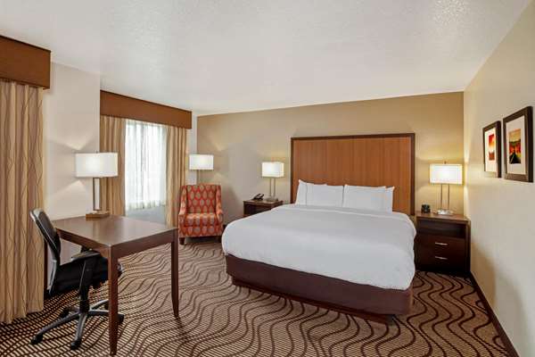  - La Quinta Inn & Suites Red Rock Las Vegas