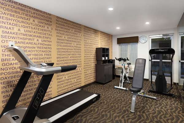 Fitness/ Exercise Room - La Quinta Inn & Suites Red Rock Las Vegas