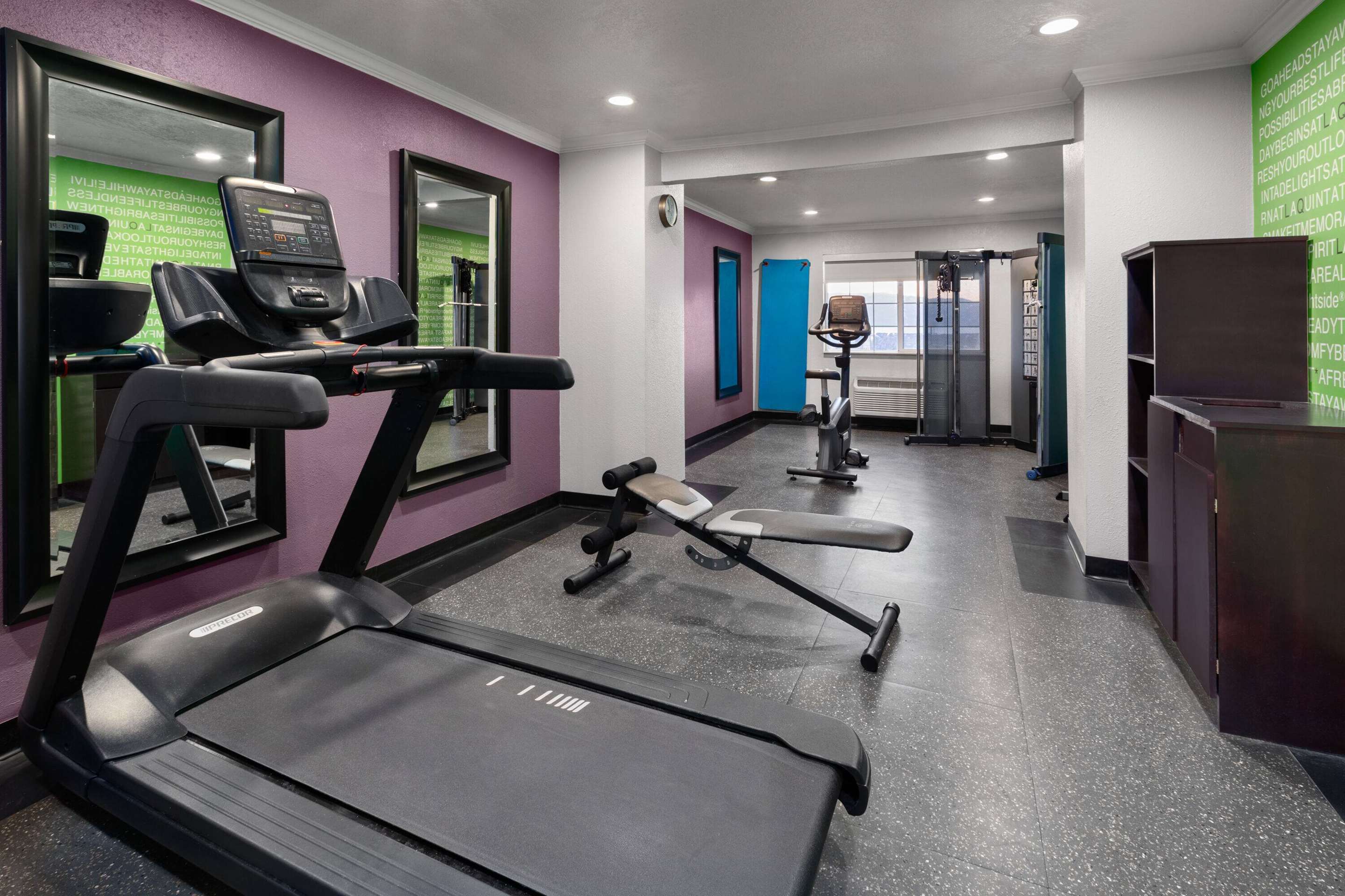 Health club fitness center gym | La Quinta Inn & Suites by Wyndham North Orem
