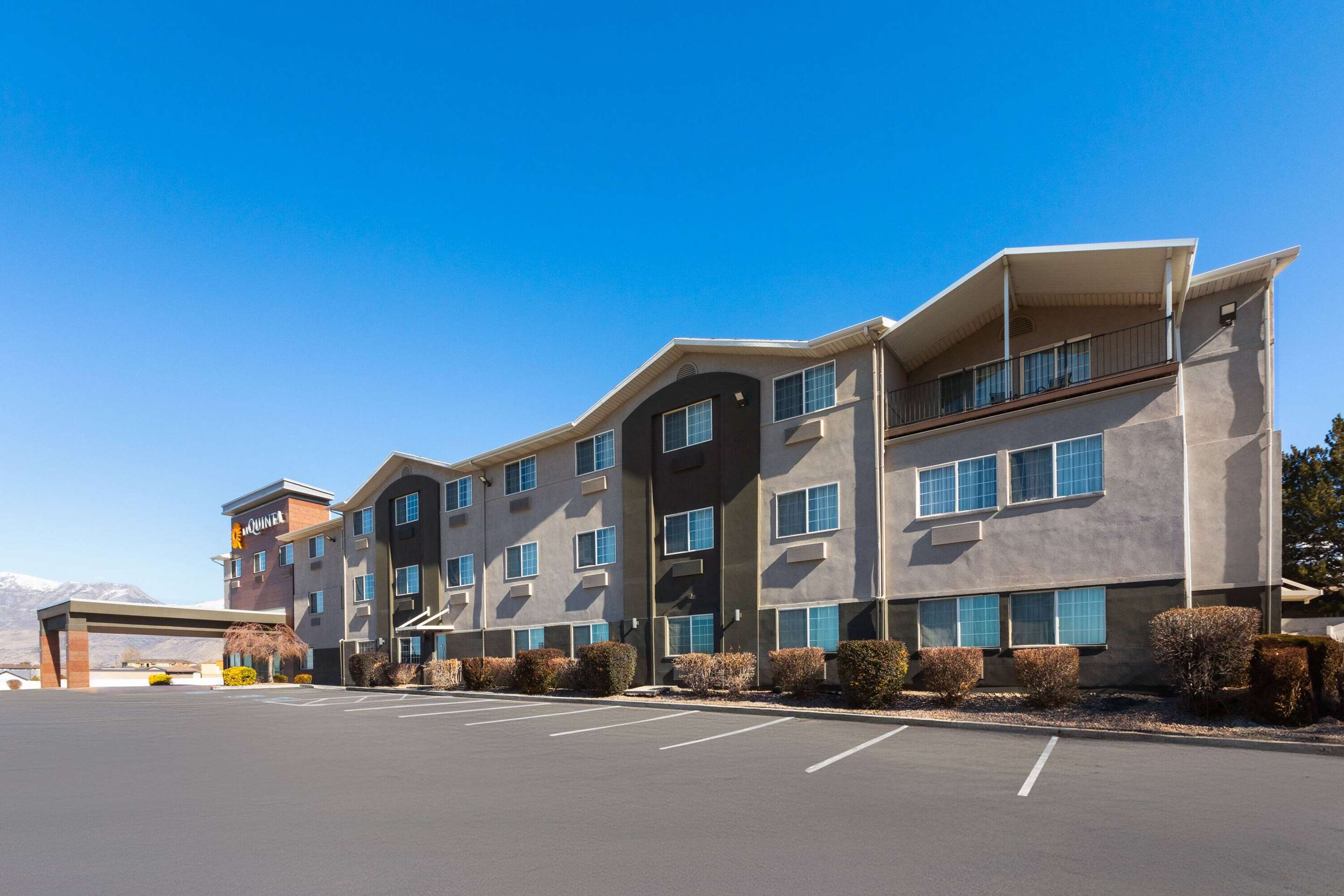 Exterior | La Quinta Inn & Suites by Wyndham North Orem