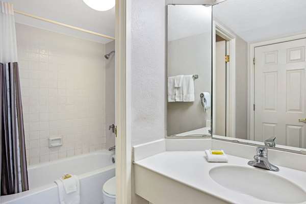  - La Quinta Inn Lomaland El Paso - I-10, Exit 29 & 30