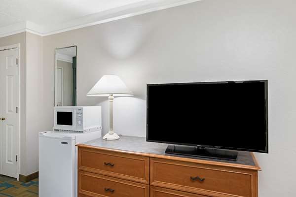  - La Quinta Inn Lomaland El Paso - I-10, Exit 29 & 30