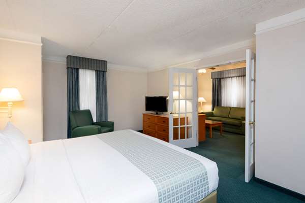 Suite - La Quinta Inn Farmington