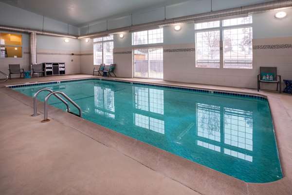 Pool - La Quinta Inn Bend