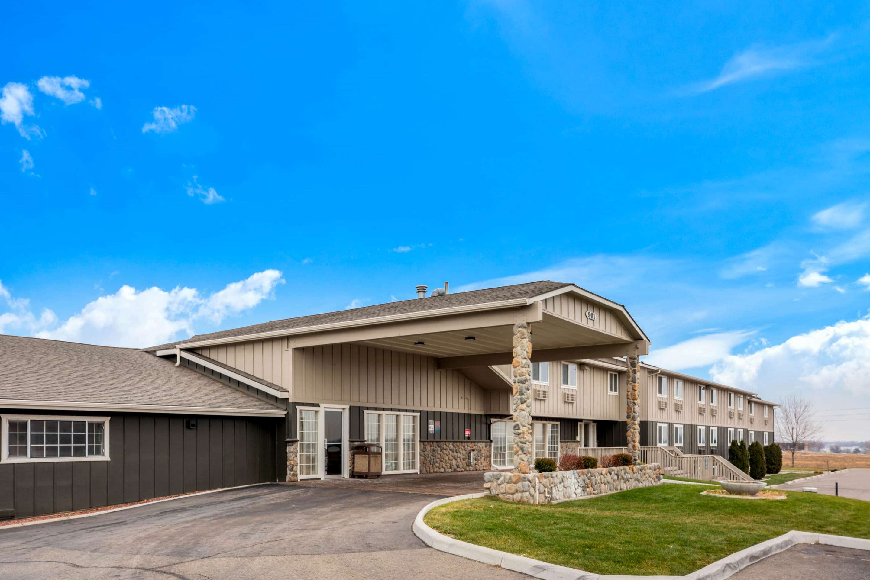 Exterior | La Quinta Inn by Wyndham Caldwell