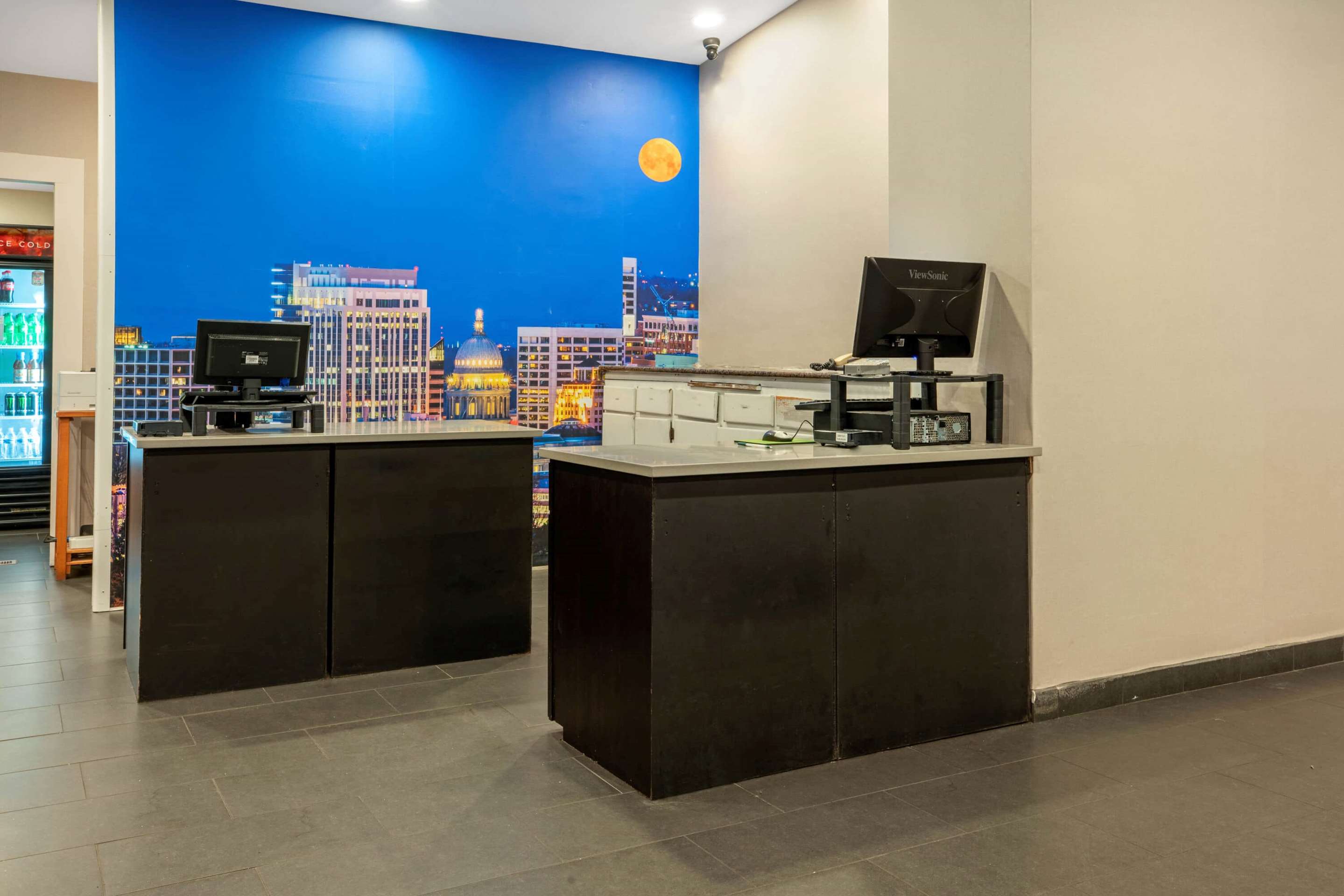 Lobby | La Quinta Inn by Wyndham Caldwell
