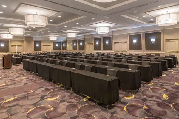  - La Quinta Inn & Suites Convention Center San Antonio - I-37, Exit 141