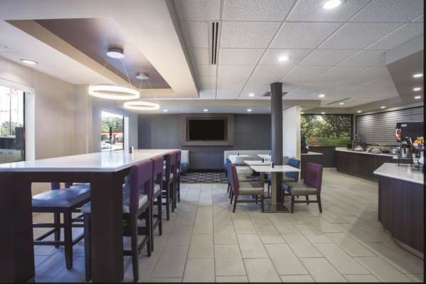  - La Quinta Inn & Suites Jackson Airport Pearl - I-20, Exit 48