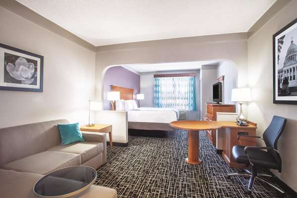 Suite - La Quinta Inn & Suites Jackson Airport Pearl - I-20, Exit 48