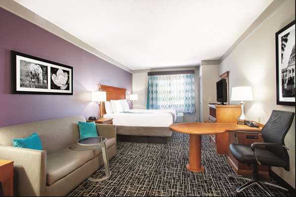  - La Quinta Inn & Suites Jackson Airport Pearl - I-20, Exit 48