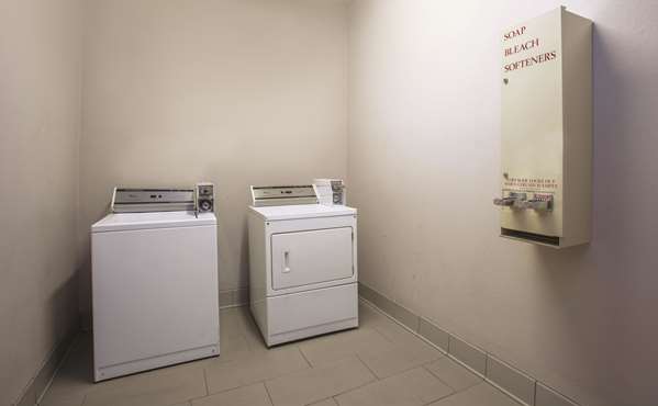  - La Quinta Inn & Suites Jackson Airport Pearl - I-20, Exit 48