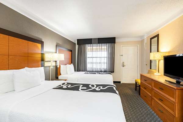 - Travelodge Airport El Paso - I-10, Exit 24