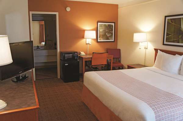 - Baymont Inn & Suites South Park San Antonio - I-35, Exit 150B