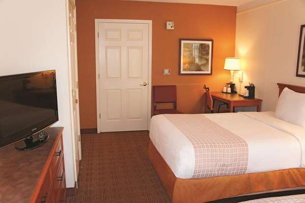  - Baymont Inn & Suites South Park San Antonio - I-35, Exit 150B