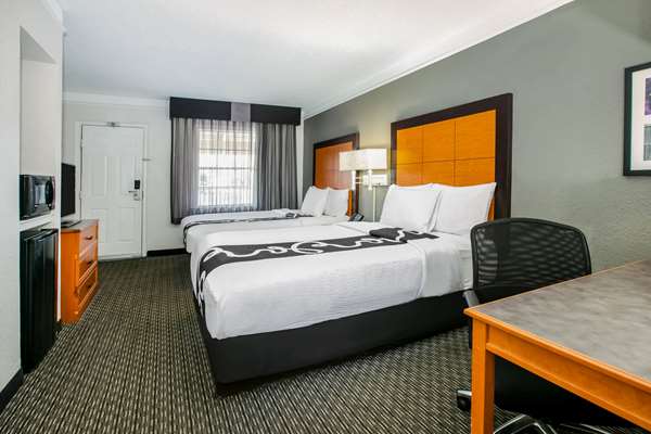 Suite - La Quinta Inn Uptown Dallas