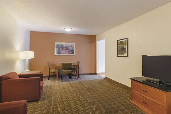Suite - La Quinta Inn Cherry Creek Denver - I-25, Exit 204