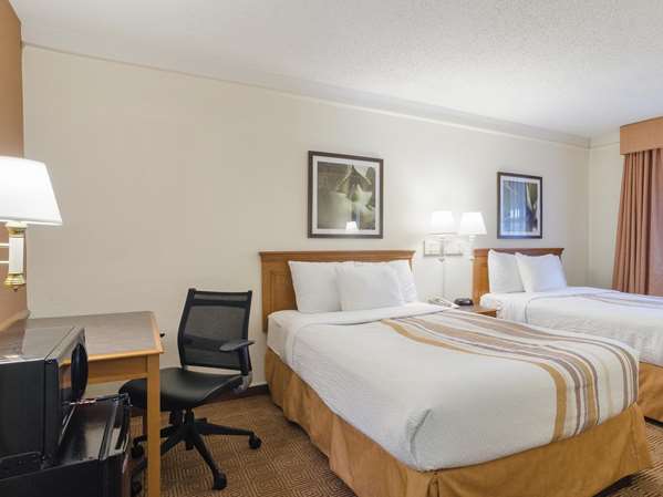 Suite - La Quinta Inn Cherry Creek Denver - I-25, Exit 204
