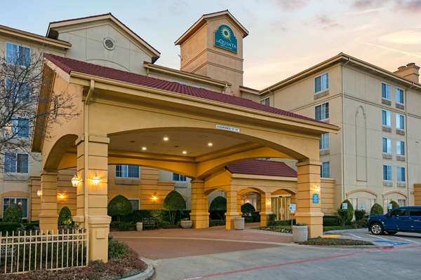 Exterior view - La Quinta Inn DFW Airport South Irving