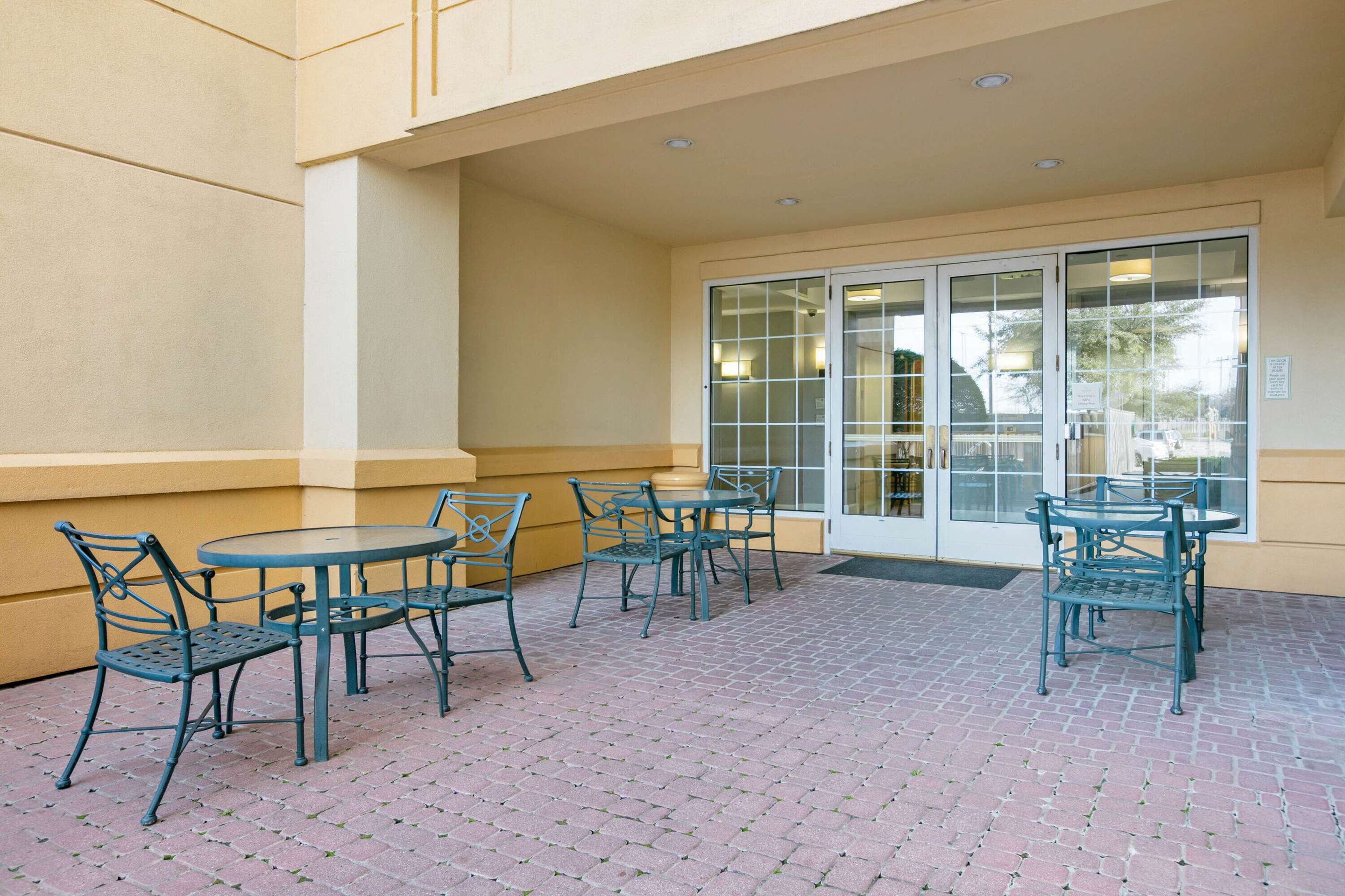 Property amenity | La Quinta by Wyndham DFW Airport South / Irving