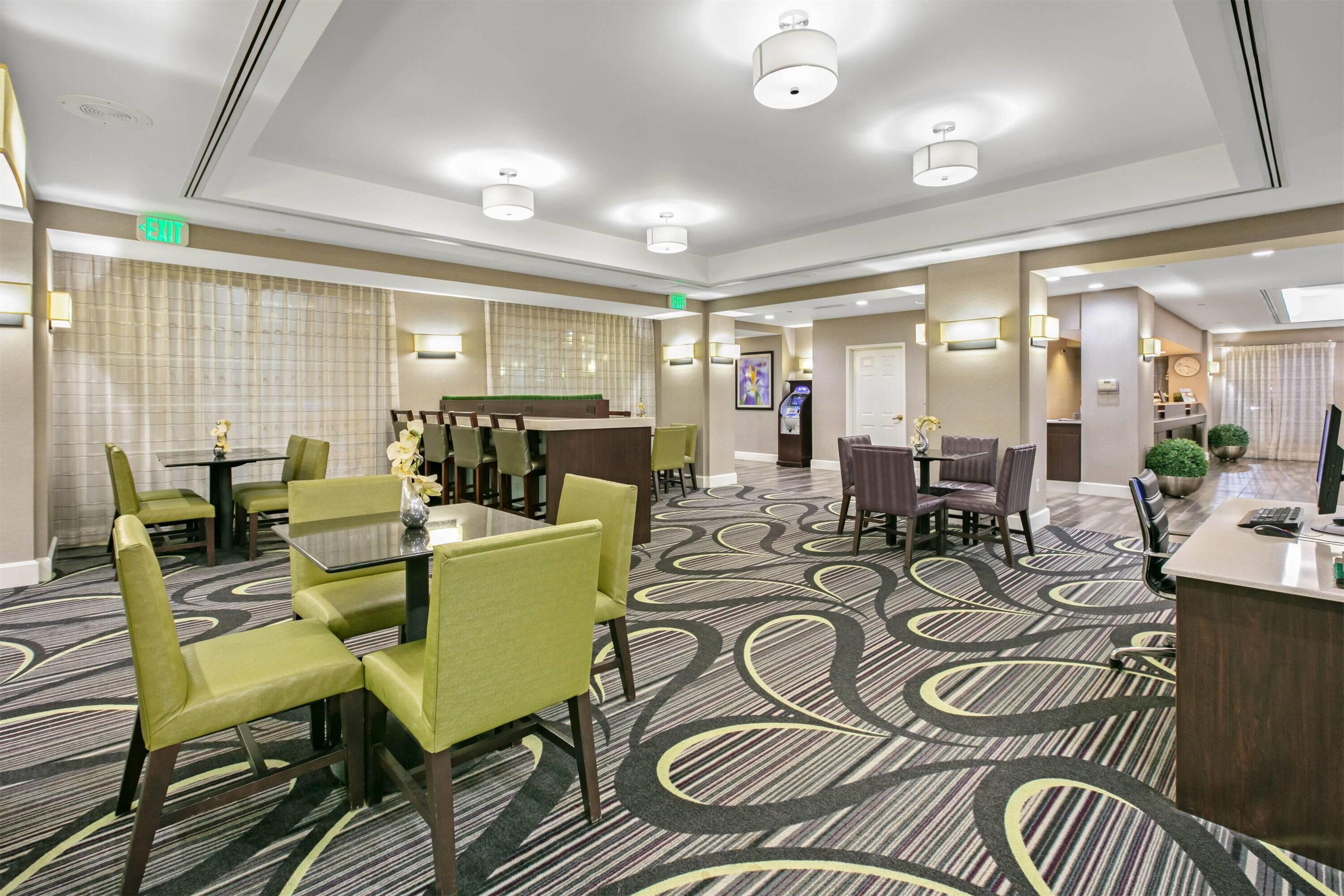 Property amenity | La Quinta by Wyndham DFW Airport South / Irving