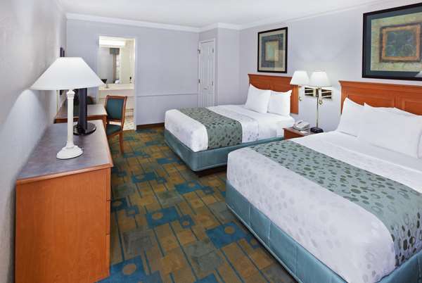  - La Quinta Inn Oltorf Blvd Austin - I-35, Exit 232A