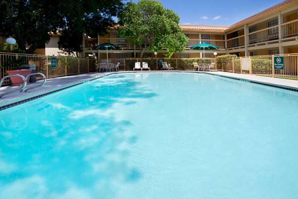 Pool - La Quinta Inn Oltorf Blvd Austin - I-35, Exit 232A