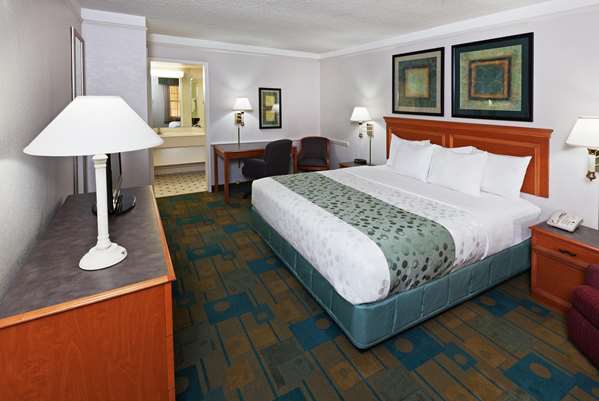  - La Quinta Inn Oltorf Blvd Austin - I-35, Exit 232A