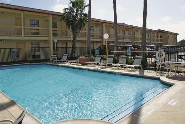 Pool - La Quinta Inn Clute