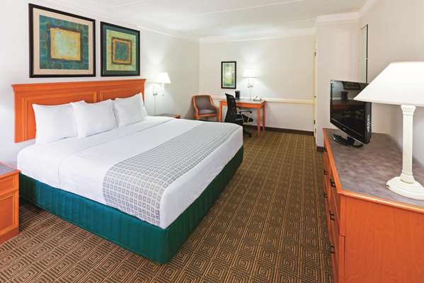  - La Quinta Inn College Station